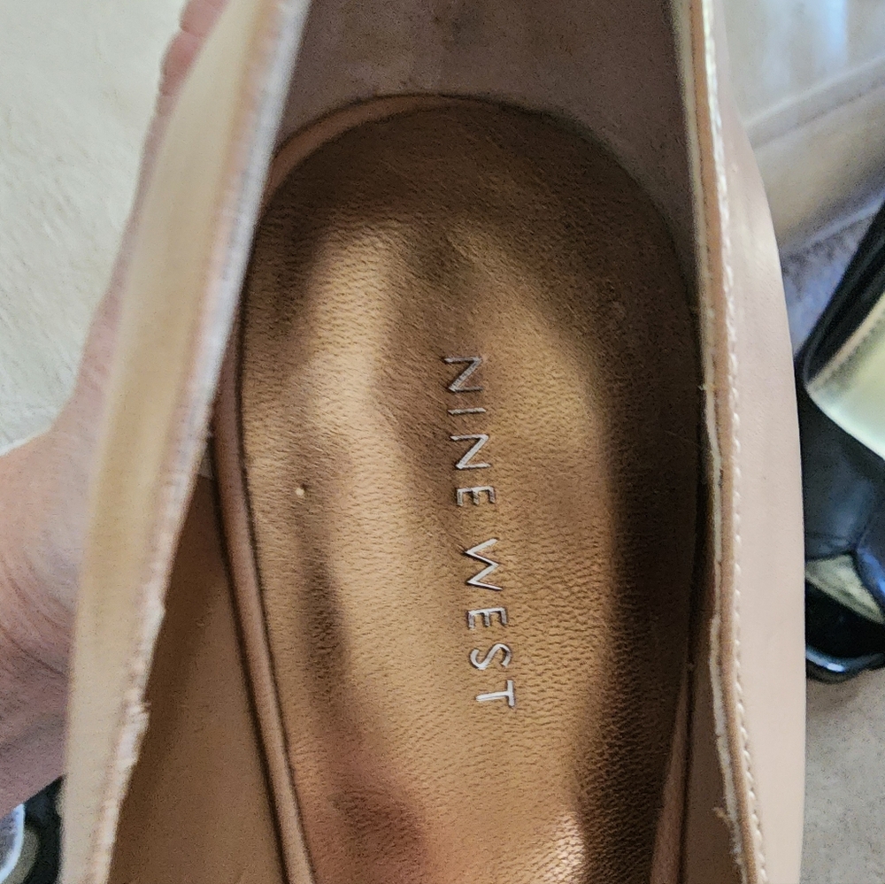 Nine West Tan Peep-Toe 4.5"Heels.very Good Condition. - Picture 5 of 8